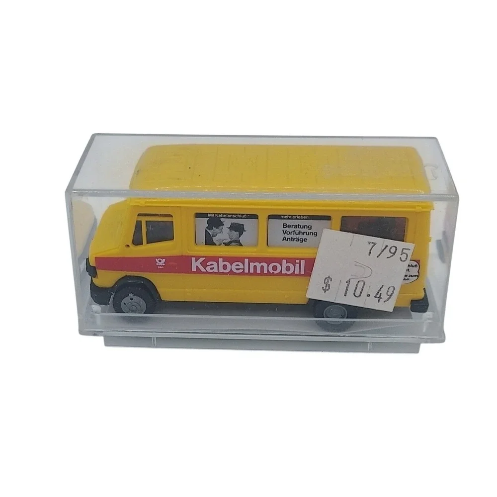 1995 Praline Mercedes Kabelmobile Delivery Van 1/87 - Yellow
